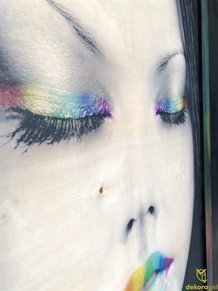 Rainbow Makeup Ahşap Tablo